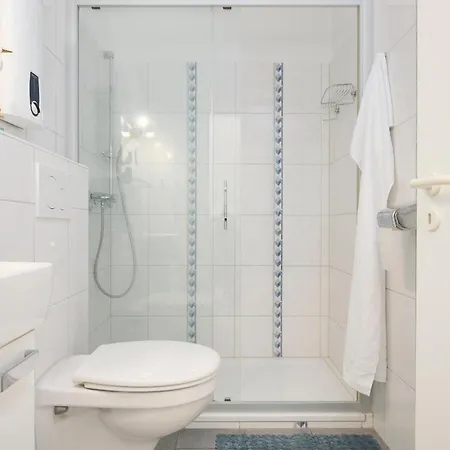 Promenade 27 28 Apartamento Schonberger Strand